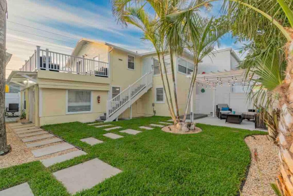 Lovely 2 Bedrooms, Steps Away From The Beach. Bradenton Beach Extérieur photo