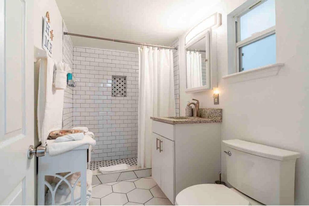 Lovely 2 Bedrooms, Steps Away From The Beach. Bradenton Beach Extérieur photo