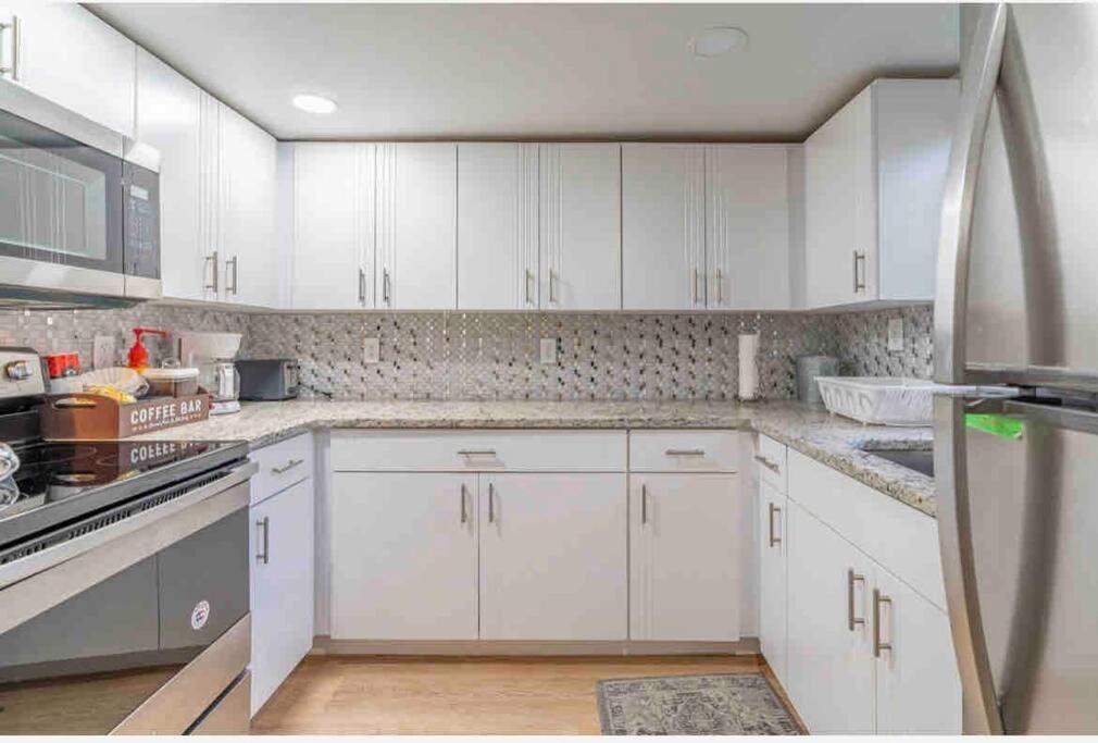 Lovely 2 Bedrooms, Steps Away From The Beach. Bradenton Beach Extérieur photo